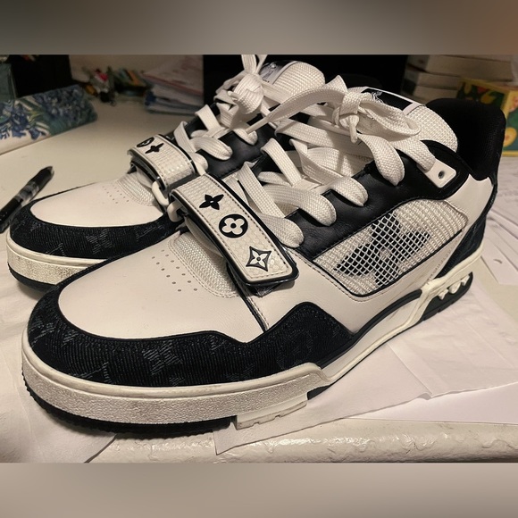 Louis Vuitton Trainer Sneaker Men’s size 8.5 - Picture 2 of 4
